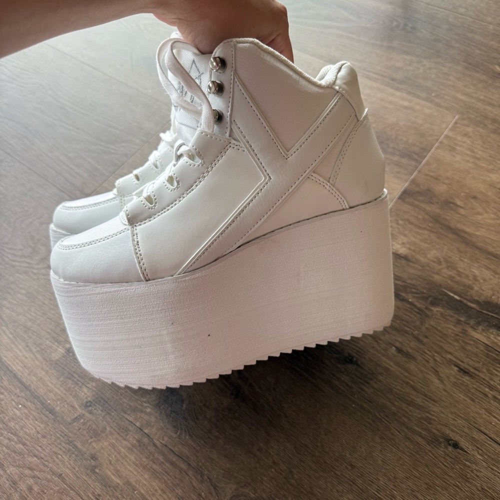 Burning Man shoes Women's YRU White Platform Sneakers ๐ - Picture 4 of 6